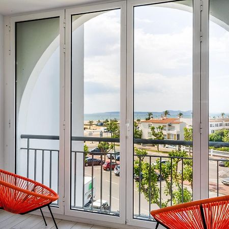 Apartamento Frente Al Canal Con Terraza Емпуриабрава Екстериор снимка