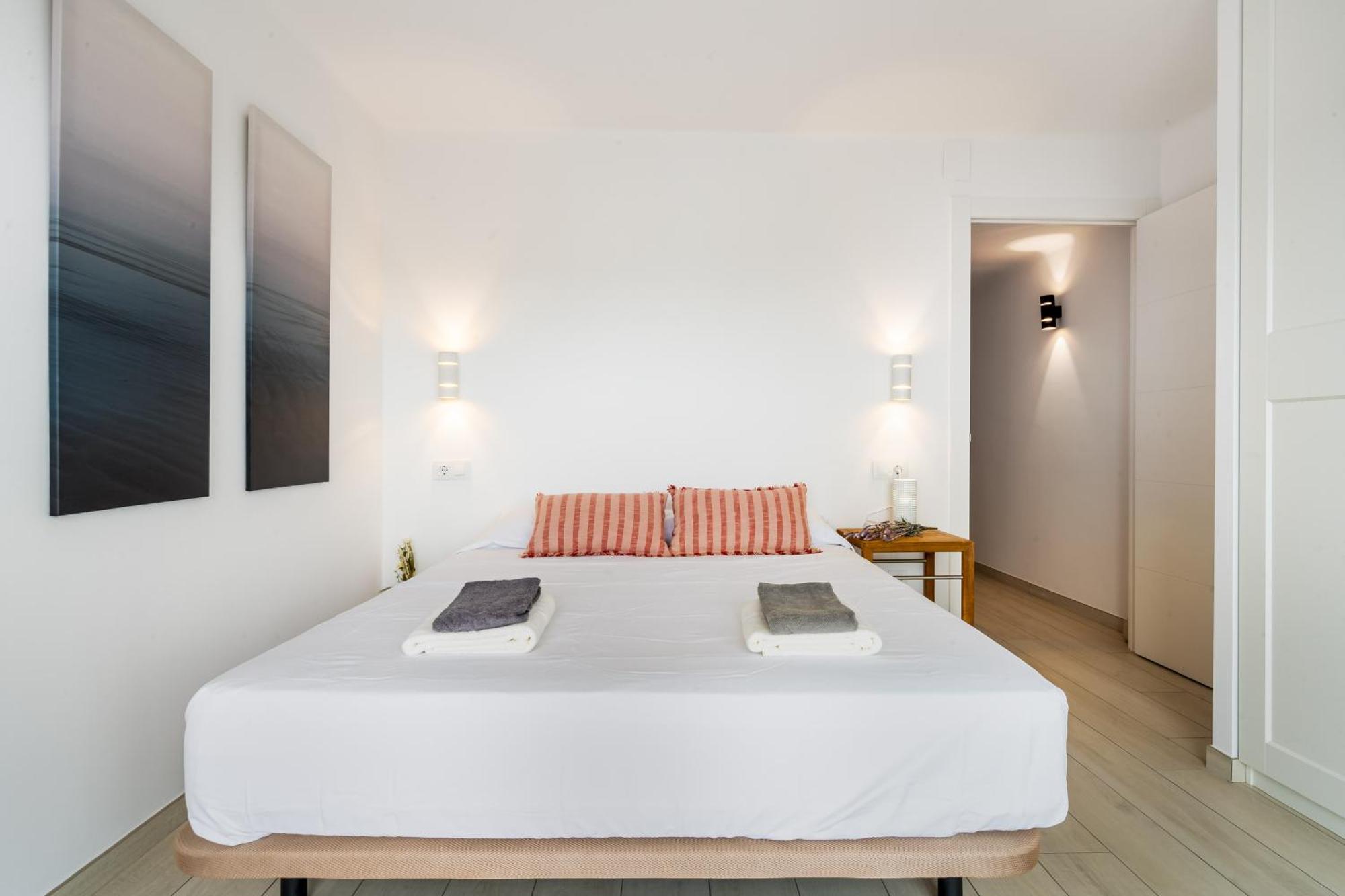 Apartamento Frente Al Canal Con Terraza Емпуриабрава Екстериор снимка